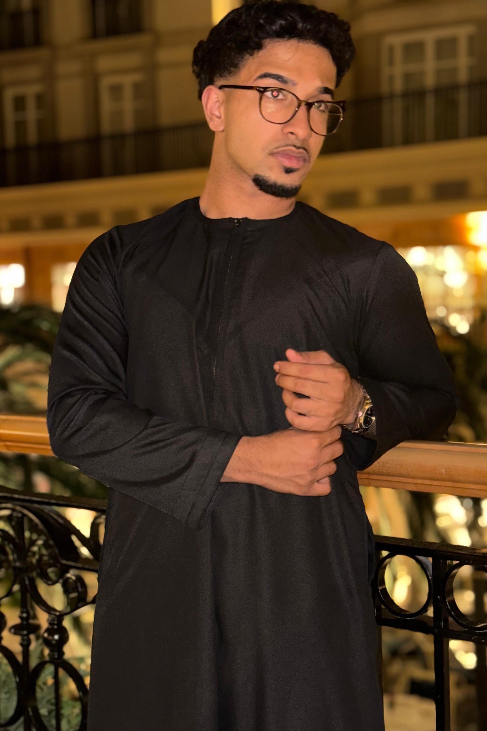 Obsidian Black Emirati Thobe