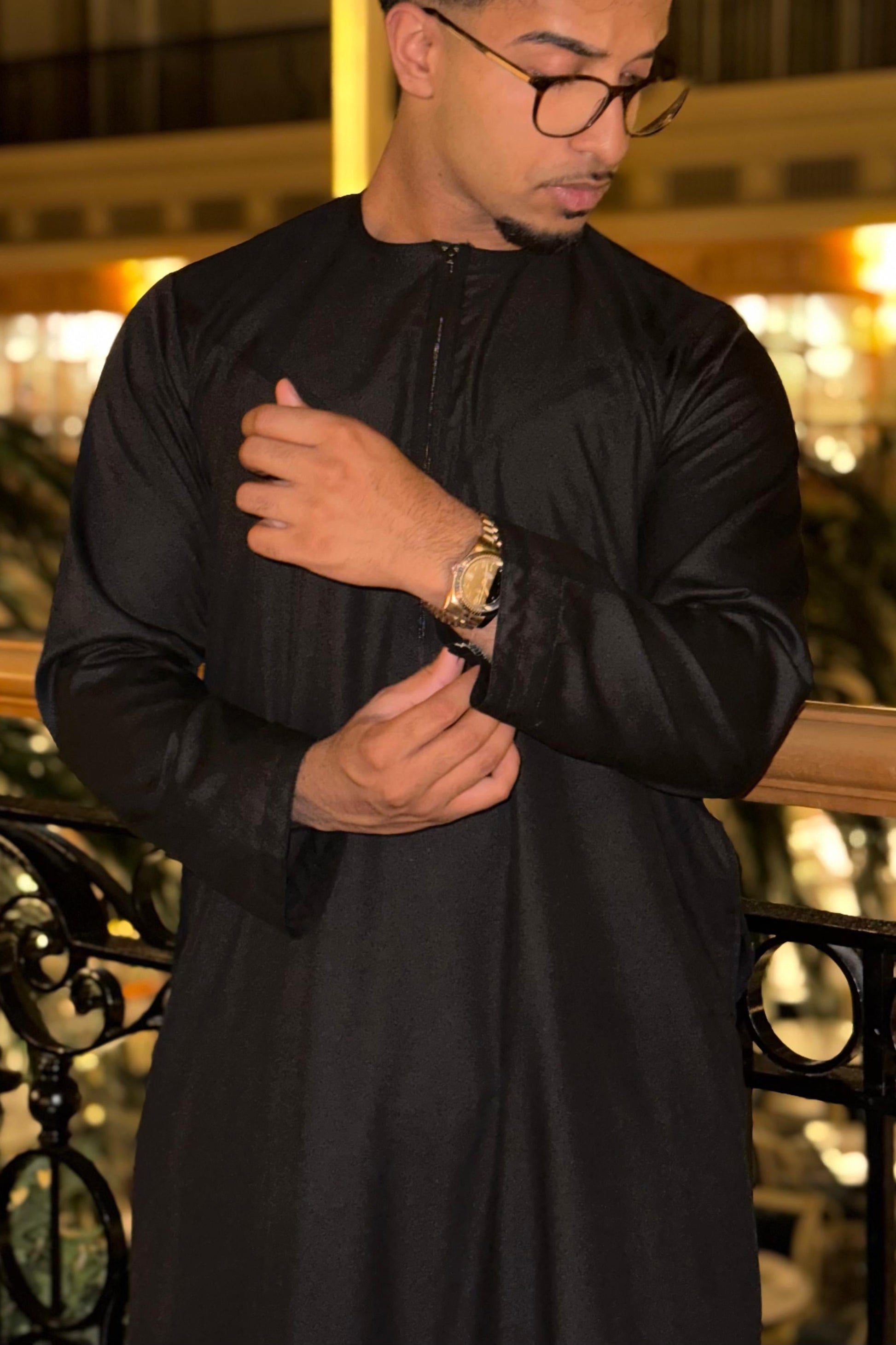 Obsidian Black Emirati Thobe
