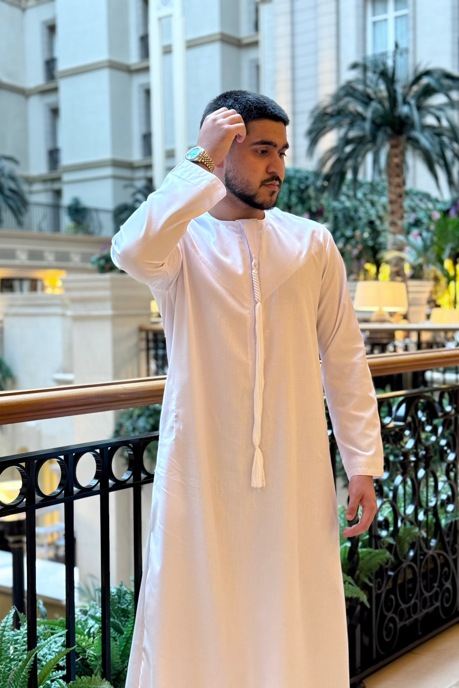 Pearl White Emirati Thobe